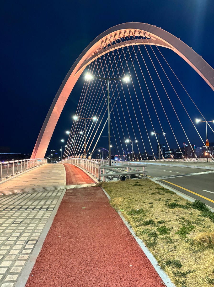 Dès notre arrivée à Busan en soirée.